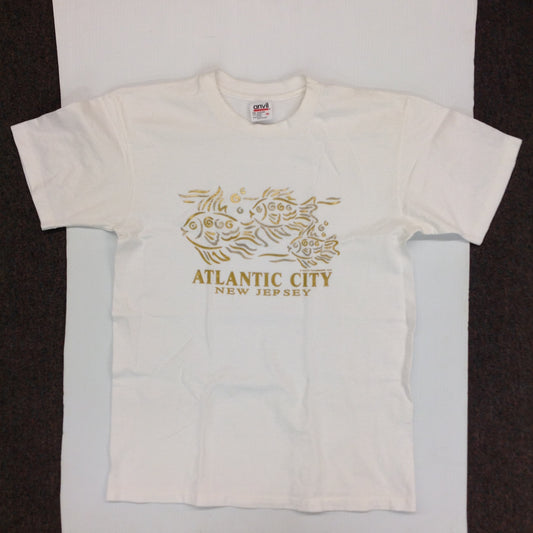 Vintage 1997 Anvil F&M Expressions Souvenir White Medium Cotton Short Sleeve Souvenir Atlantic City New Jersey Gold Silver Minimalist Fish