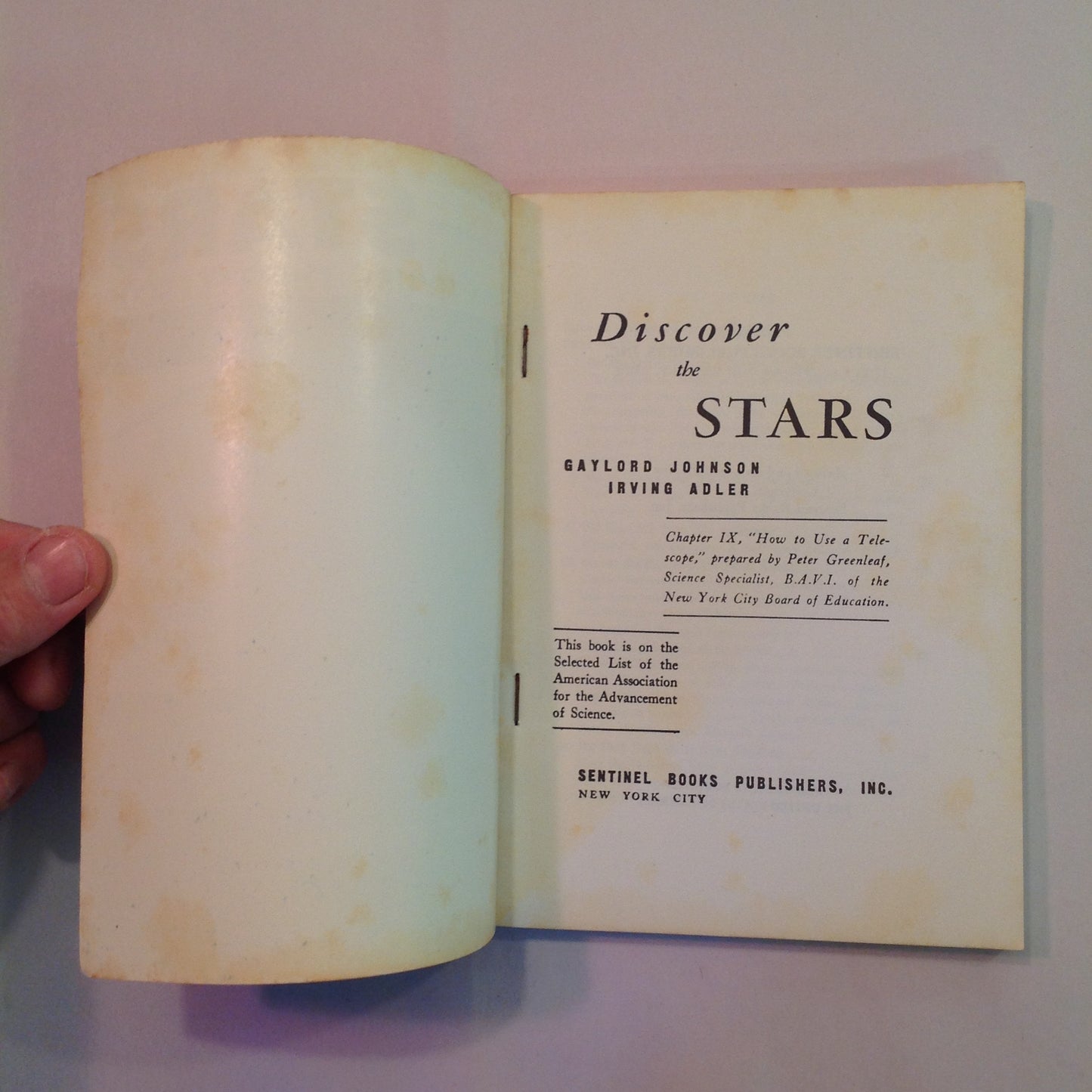 Vintage 1965 Beginner's Guide to Astronomy Discover the STARS How to Use the Telescope Johnson and Adler