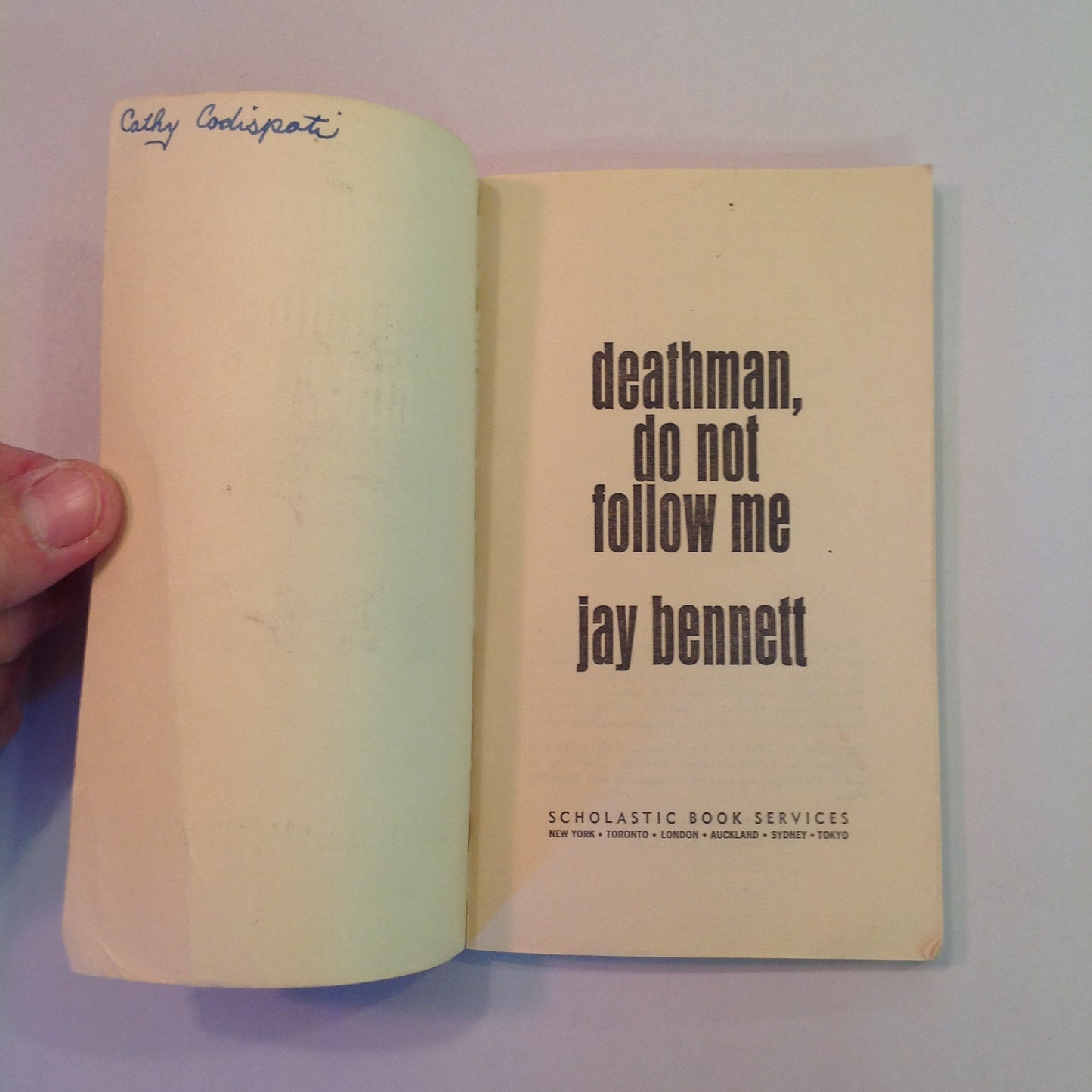 Vintage 1972 Scholastic Mass Market Paperback Deathman, Do Not Follow Me Jay Bennett