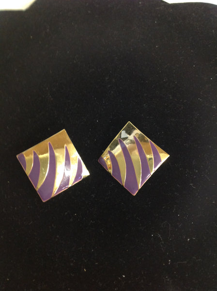 Vintage Pierced Earrings Goldtone Abstract Purple Claw