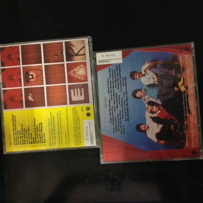 CD 2x 2 Disc Set The Talking Heads Sand in The Vaseline Greatest Hits Disc 1 and 2