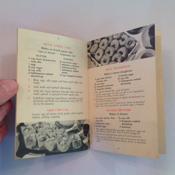 Vintage Recipe Booklet Aunt Jemima's New Temptilatin' Menus and Recipes