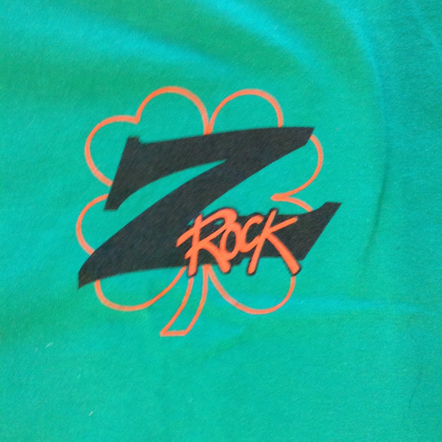 Souvenir Adult Large Short Sleeve Emerald Green Z Rock 102.7 Detroit Shamrocks St Patrick's Day T-Short