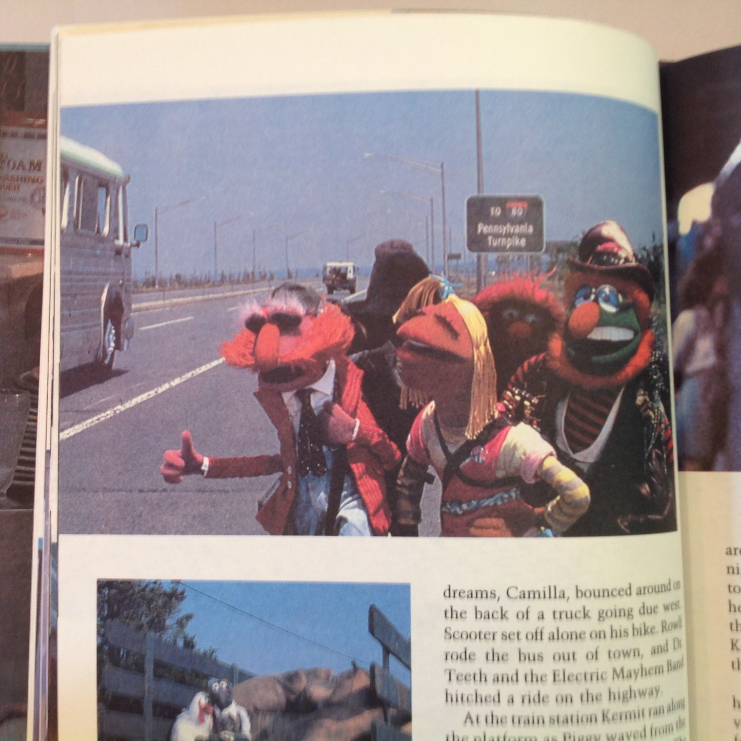 Vintage 1984 Children's Hardcover The Muppets Take Manhattan Movie Storybook Weekly Reader Edition