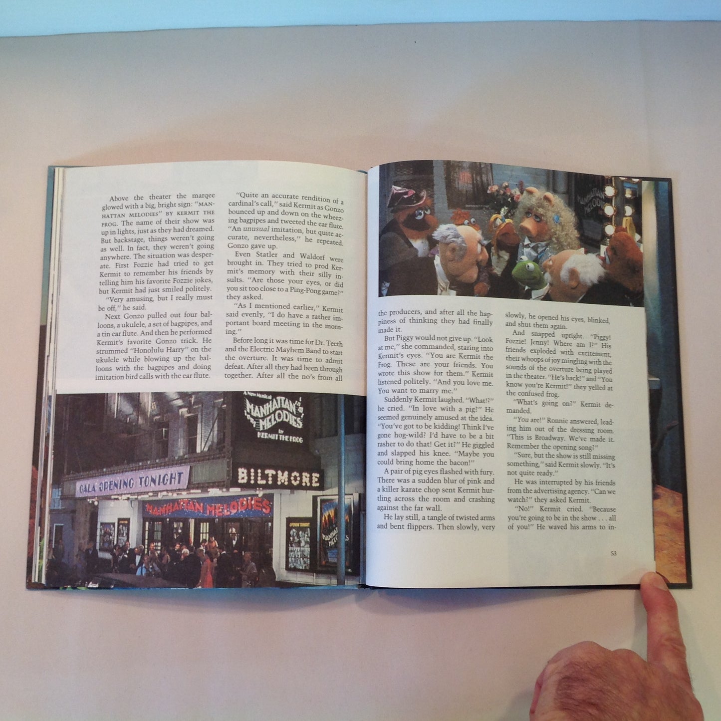 Vintage 1984 Children's Hardcover The Muppets Take Manhattan Movie Storybook Weekly Reader Edition