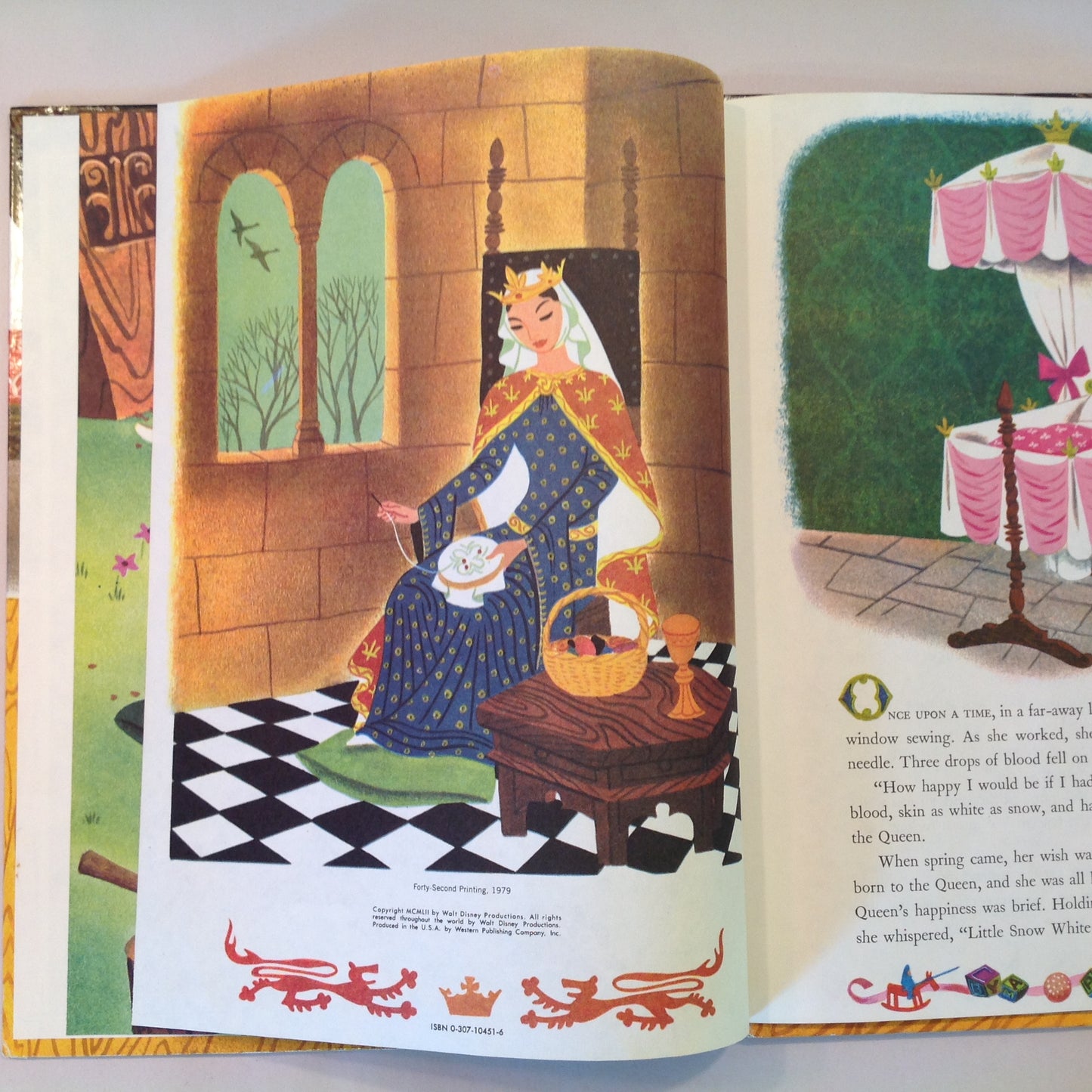 Vintage 1979 Children's Hardcover Picture Book Walt Disney's Snow White and the Seven Dwarfs