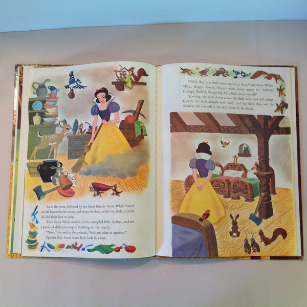 Vintage 1979 Children's Hardcover Picture Book Walt Disney's Snow White and the Seven Dwarfs