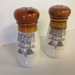 Vintage Souvenir Philadelphia Salt and Pepper Shaker Set with Liberty Bell Print