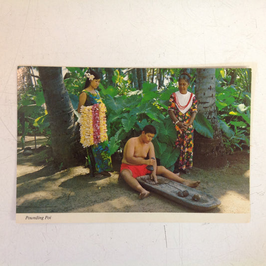 Vintage Color Postcard Hawaii Pounding Poi