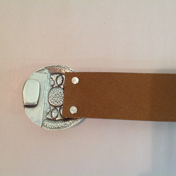 Tan Leather Coldwater Creek Ladies' Belt Silvertone Crescent Filigree and Circle Buckle 2