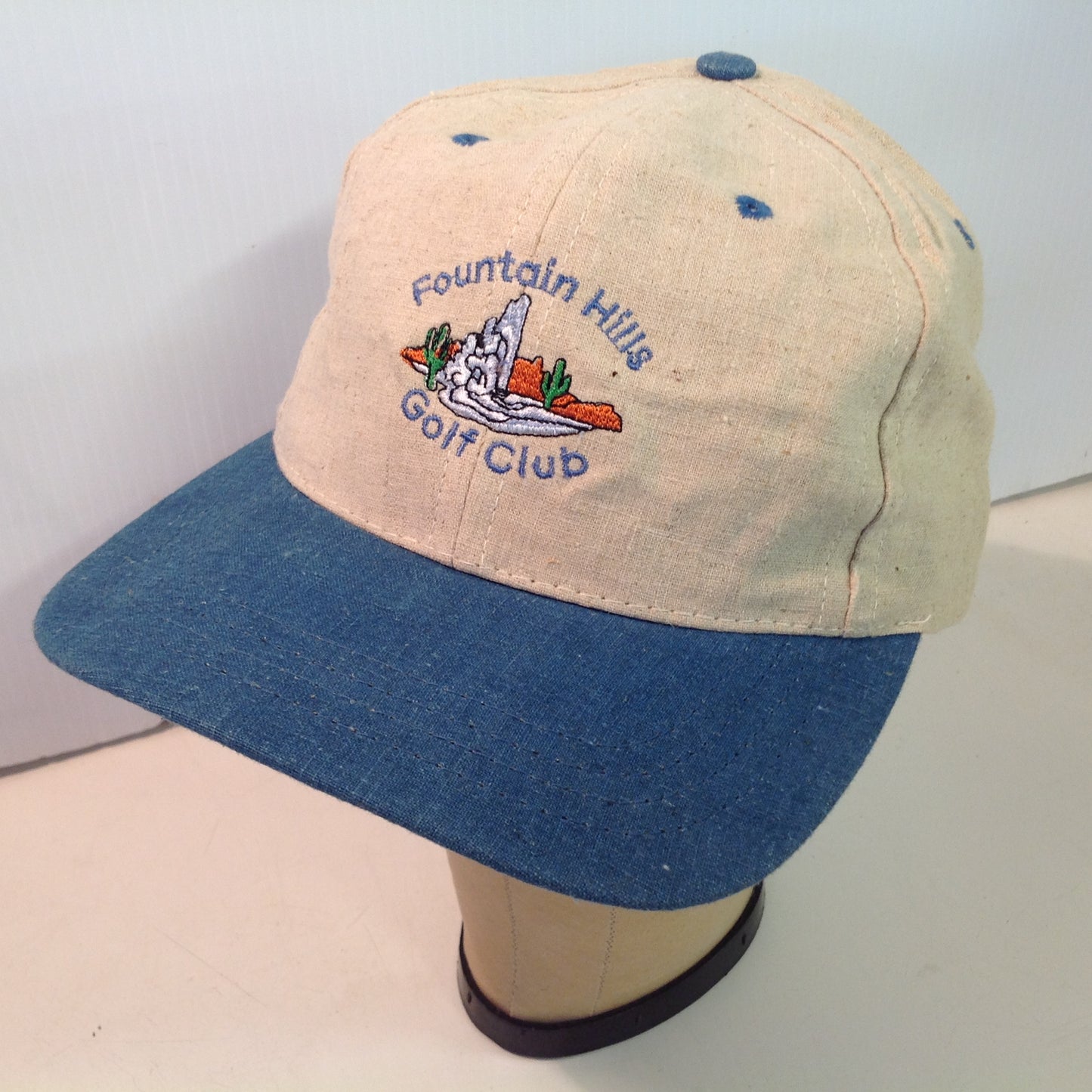 Vintage Duckster Fountain Hills Golf Club Alsip Illinois Souvenir Beige and Denim Blue Baseball Cap