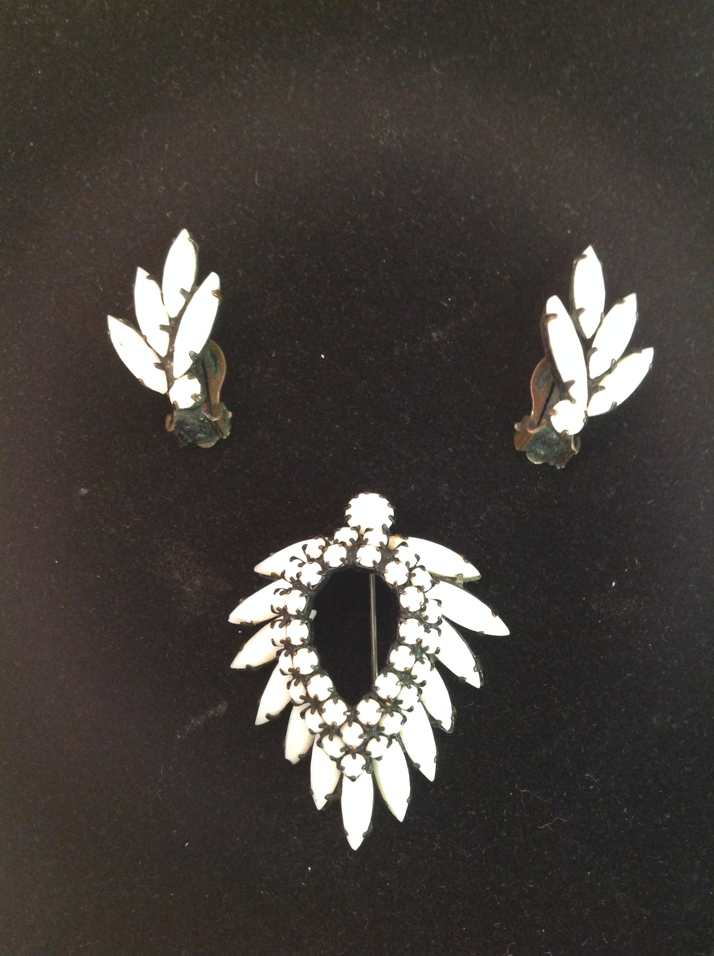 Vintage 3-Piece Set Clip On Earrings Brooch Pin White Seed Black Wrought Iron Lookalike