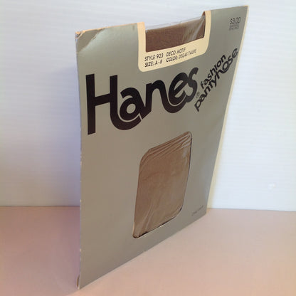 Vintage NOS 1978 Hanes Fashion Pantyhose Degas Taupe Size A-B