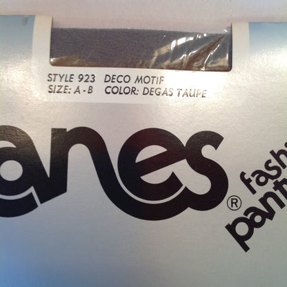 Vintage NOS 1978 Hanes Fashion Pantyhose Degas Taupe Size A-B