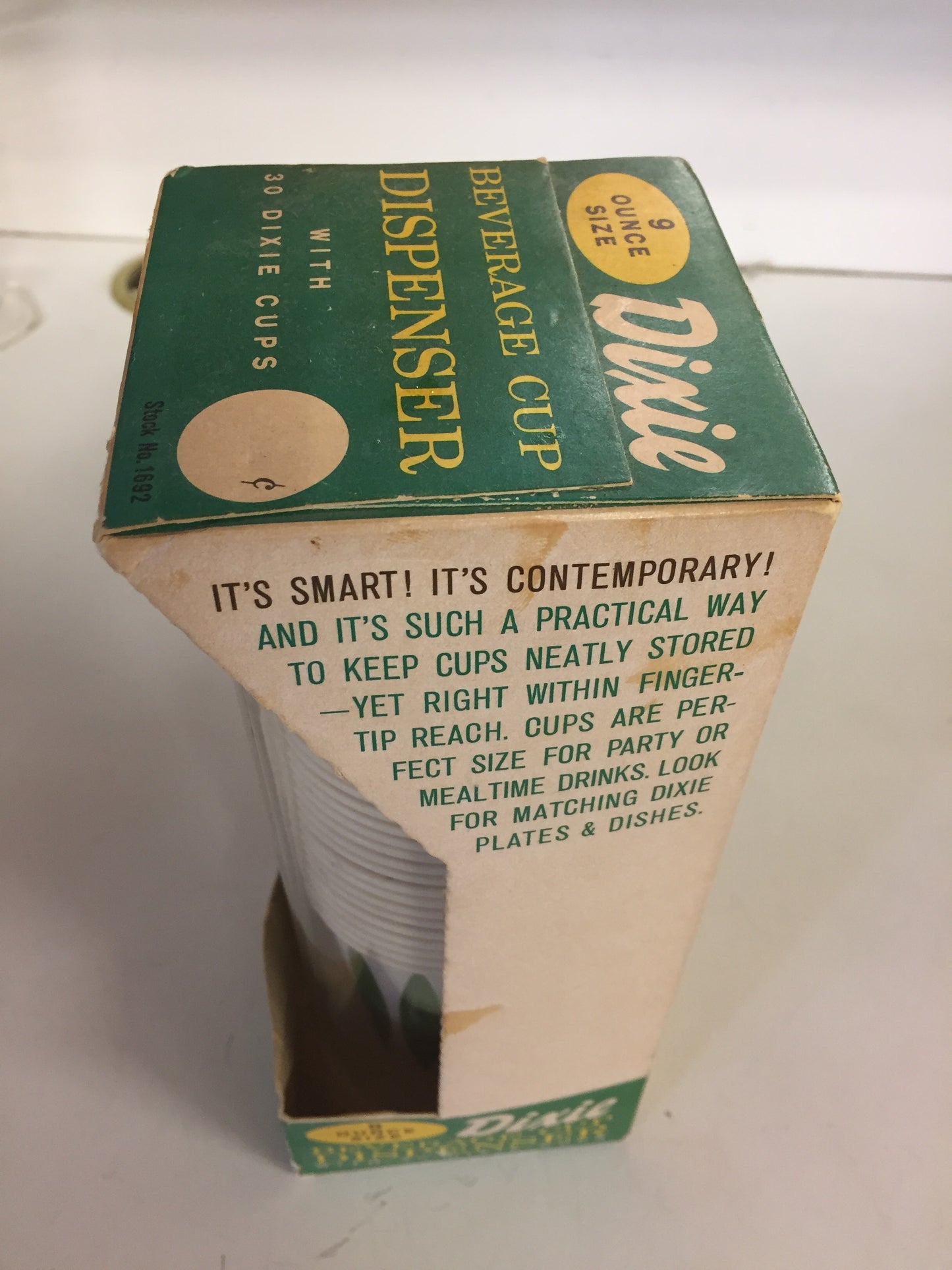 Vintage Dixie Kitchen Beverage Dispenser W/ 30 9 oz Paper Cups NOS Unused
