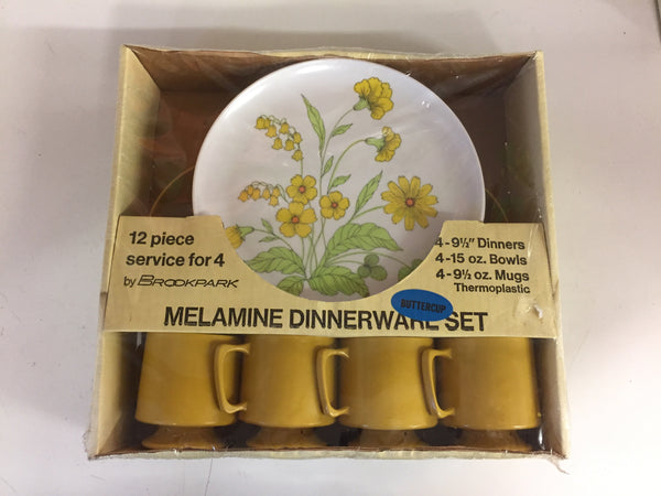 Vintage 12 Piece Melamine Dinnerware Set Service 4 Floral Yellow NOS Unused