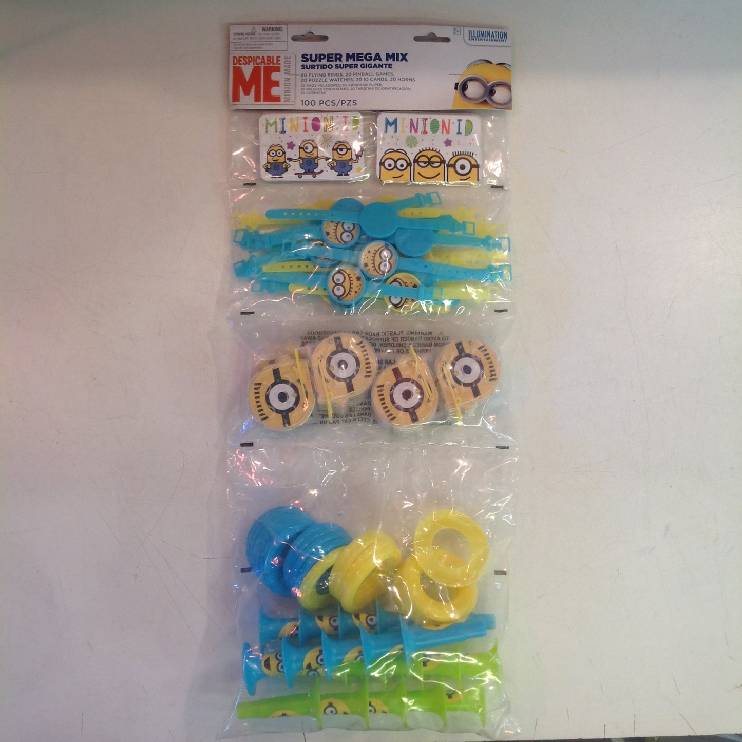 Illumination Entertainment Despicable Me Super Mega Mix 100 Pc Party Set NOS