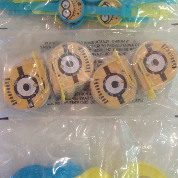 Illumination Entertainment Despicable Me Super Mega Mix 100 Pc Party Set NOS
