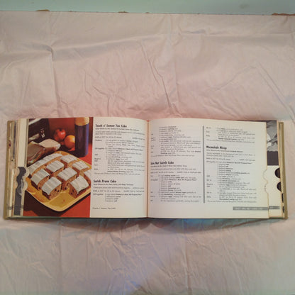 Vintage 1959 Hardcover Pillsbury's BEST 1000 Recipes BEST of the BAKE-OFF Collection First Edition