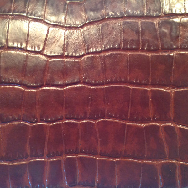Vintage Burgundy Vinyl Faux Alligator Skin Indeed Clasp Hand Purse with Strap
