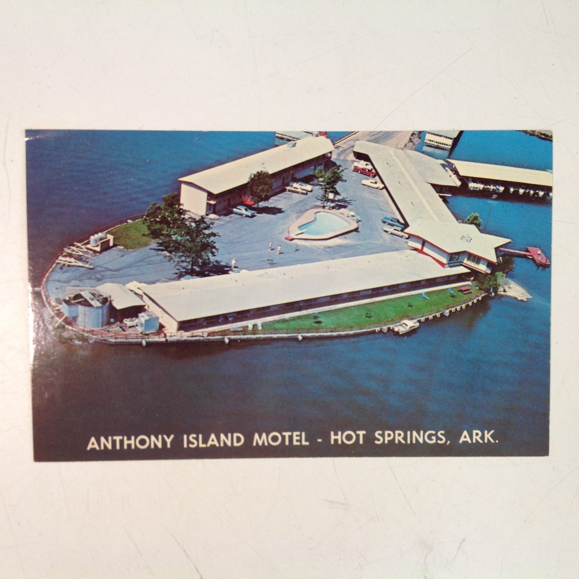 Vintage 1979 Dexter Press Souvenir Color Postcard Anthony Island Motel Lake Hamilton Hot Springs Arkansas