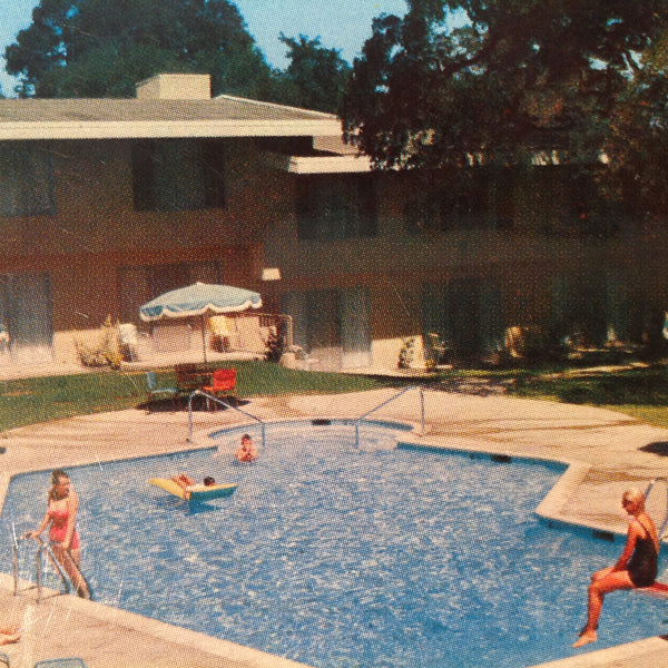 Vintage Color Mirro-Krome Postcard Maleville Lodge Poolside Sacramento California