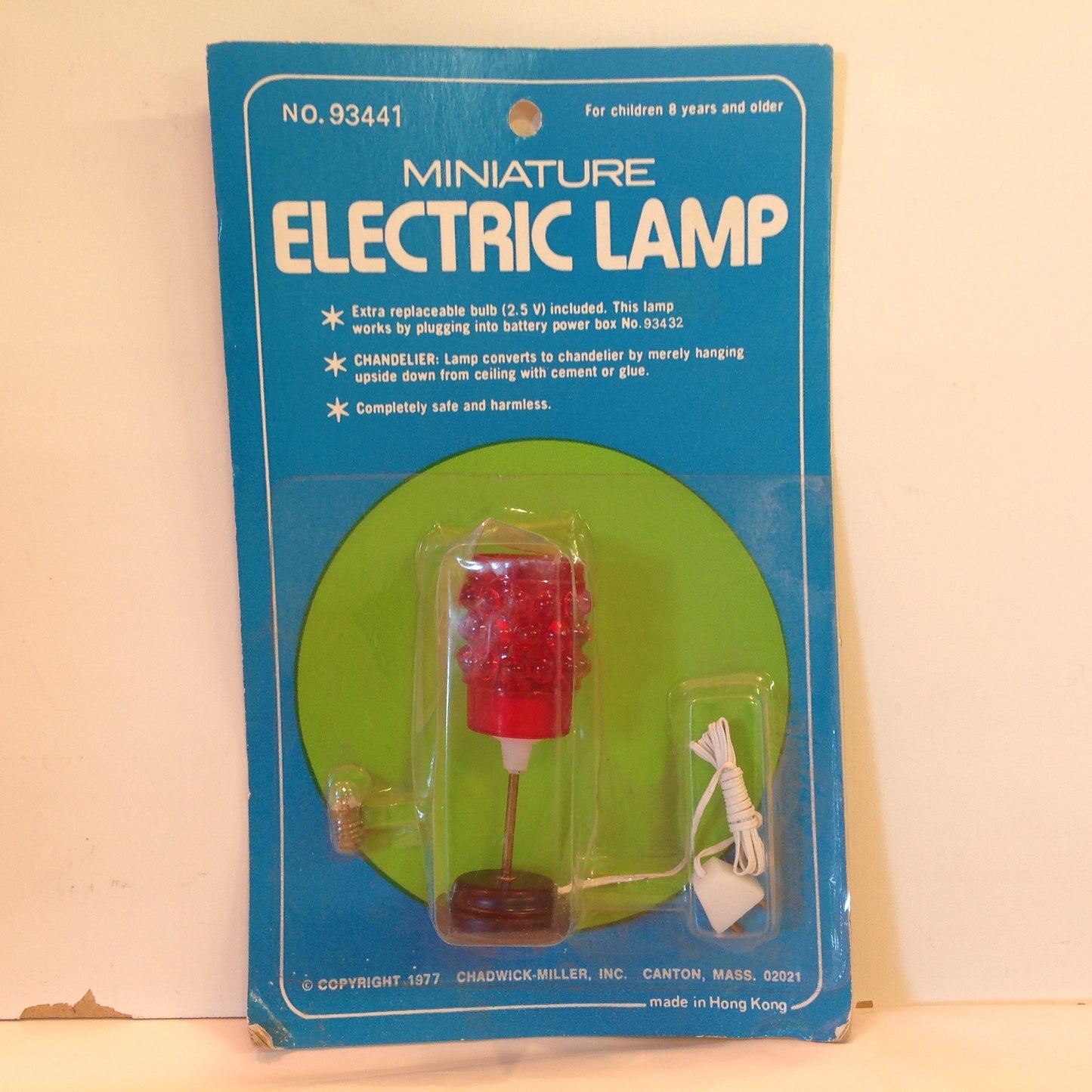 Vintage 1977 NOS Chadwick-Miller Dollhouse Miniature Electric Lamp No. 93441 Red Bubble Shade