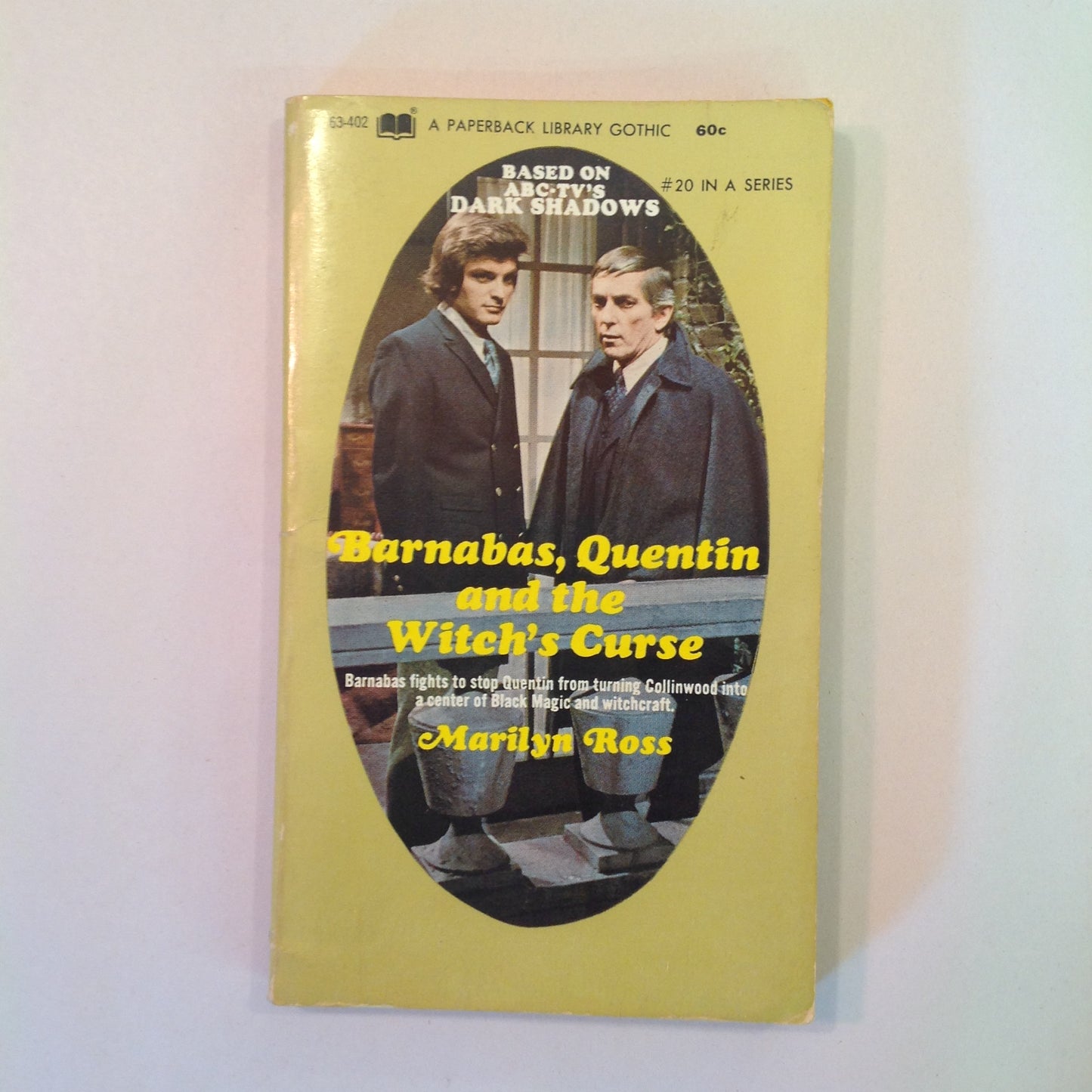 Vintage 1970 MM Paperback Dark Shadows Barnabas, Quentin and the Witch's Curse Marilyn Ross