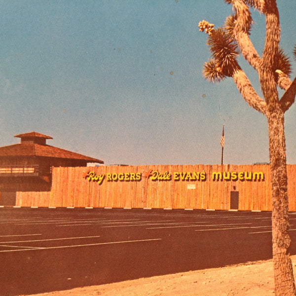 Vintage Mike Roberts Color Souvenir Postcard Exterior Roy Rogers & Dale Evans Museum Victorville California