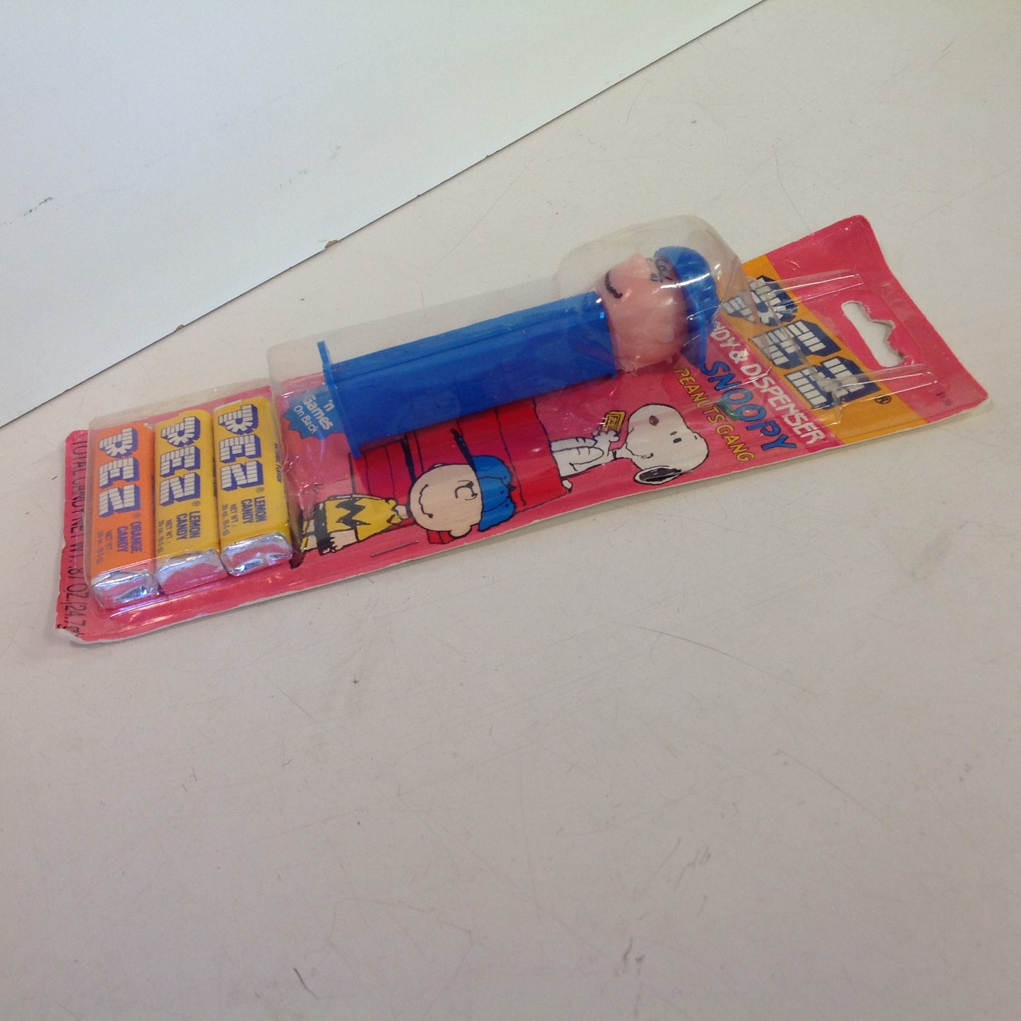 Vintage 1990's Pez Candy Dispenser w/Original Packaging Peanuts Charlie Brown Baseball Cap