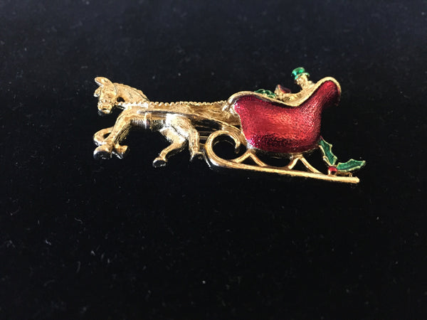 Beautiful Designer Gerry Goldtone Enamel Horse Carriage Christmas Pin Brooch Holiday