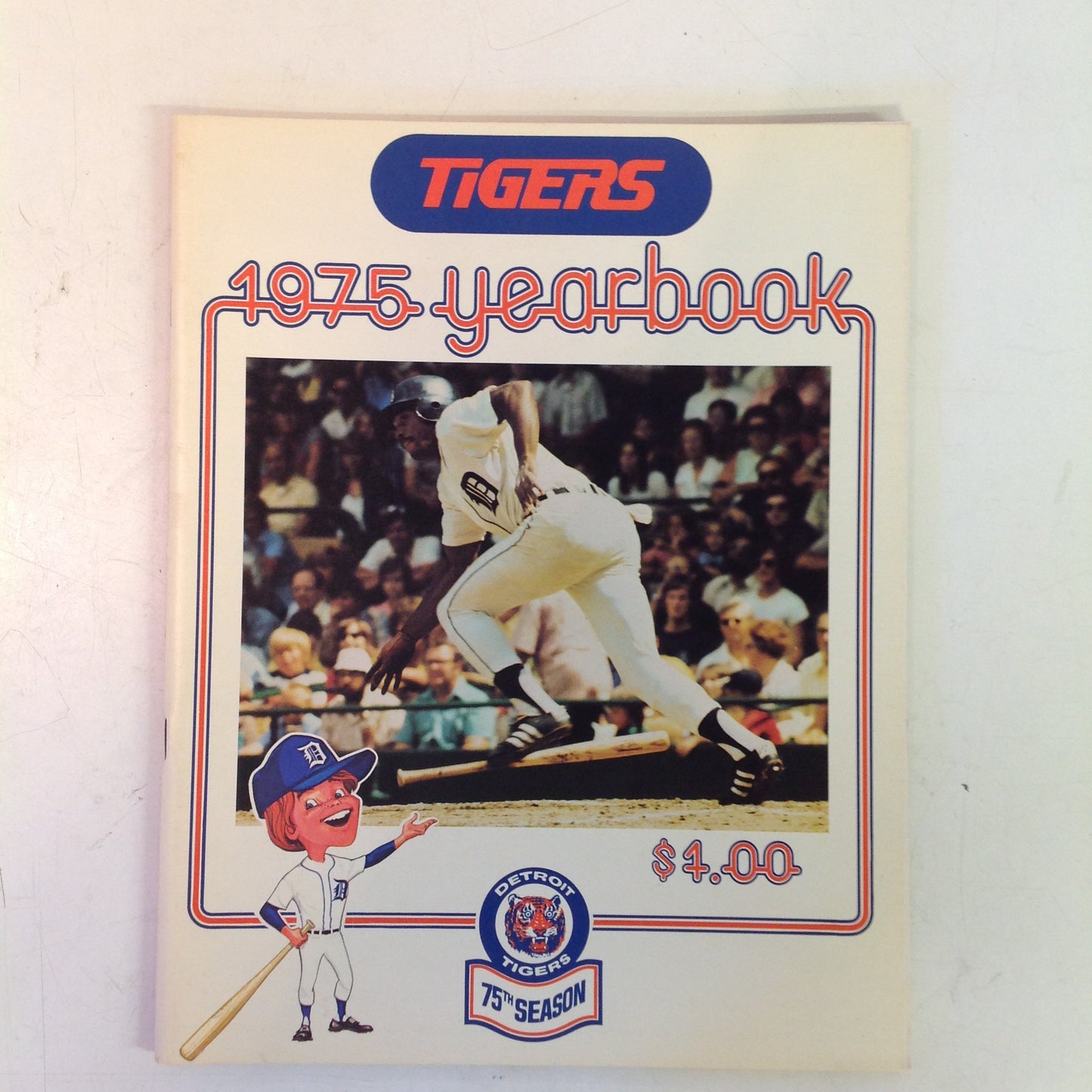 Vintage Official 1975 Detroit Tigers Yearbook 75th Season