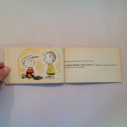 Vintage 1966 Paperback Charlie Brown's All-Stars Charles Schulz