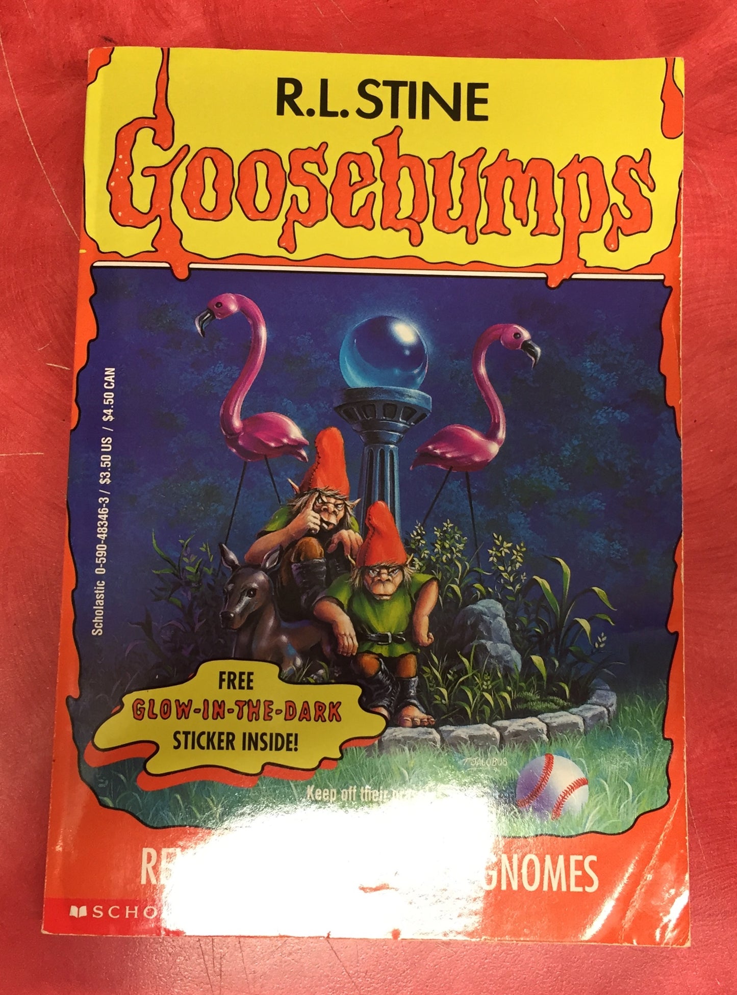 Goosebumps R. L. Stine Revenge of the lawn gnomes Issue 34